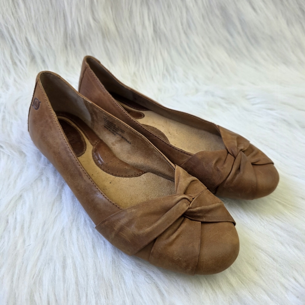Born Brown Leather Women's Flats Size 7W